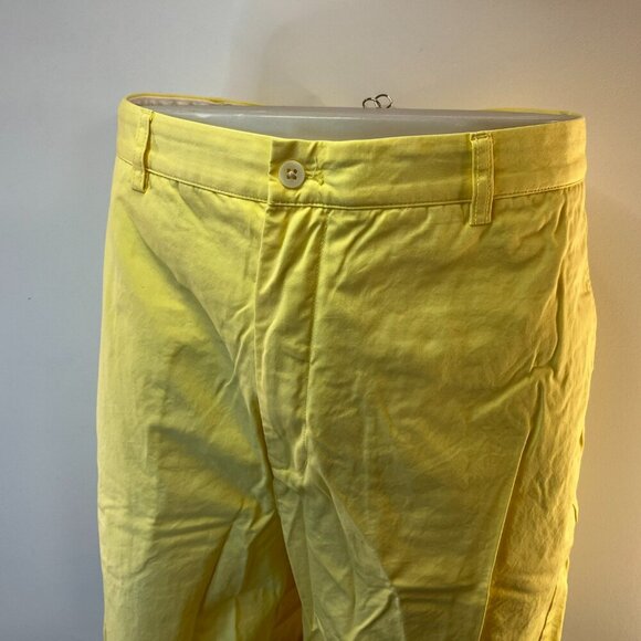 Vineyard Vines Men's Sunny Yellow Links Shorts - Size 38 - Picture 3 of 6